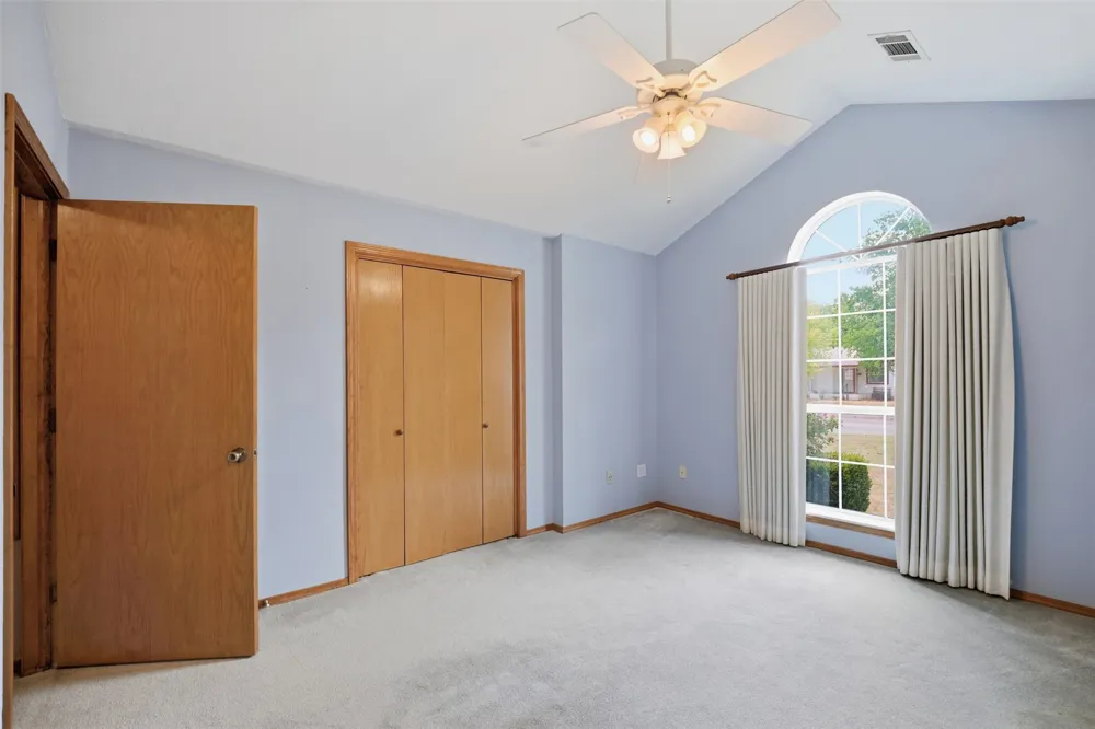 210 S 8th Davis, OK 73030
