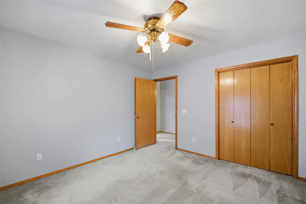 210 S 8th Davis, OK 73030