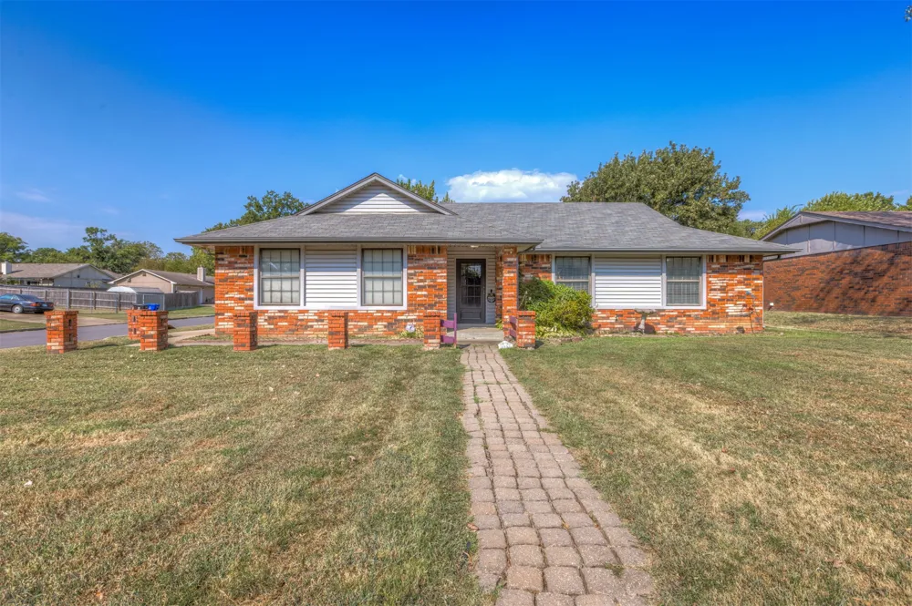4020 S Birch Place Broken Arrow, OK 74011