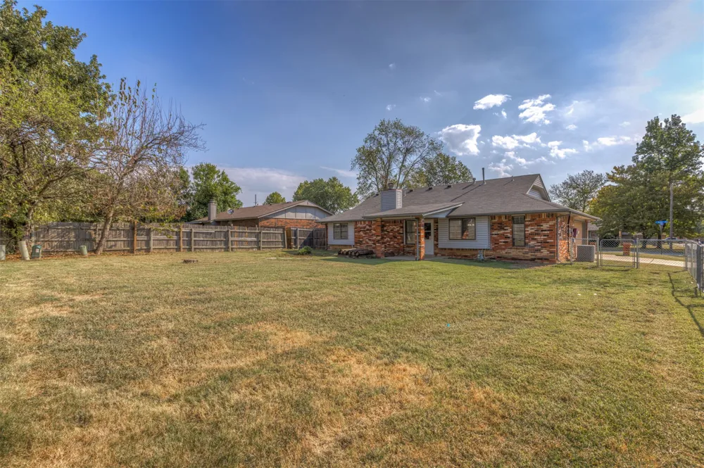 4020 S Birch Place Broken Arrow, OK 74011