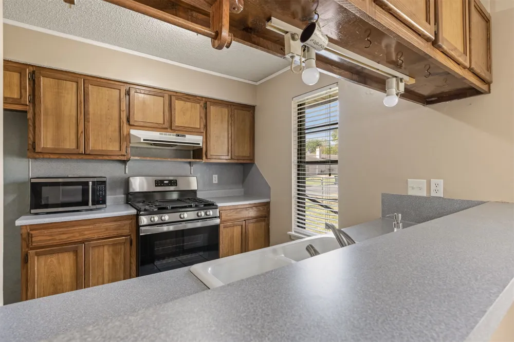 4020 S Birch Place Broken Arrow, OK 74011