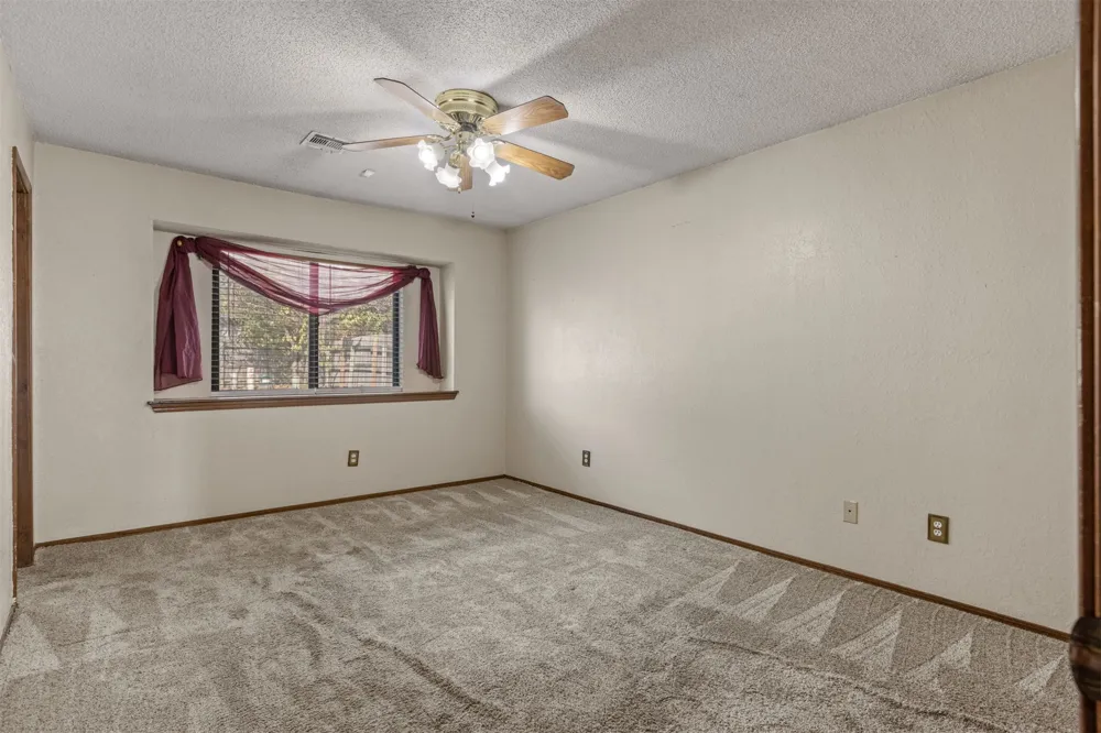 4020 S Birch Place Broken Arrow, OK 74011