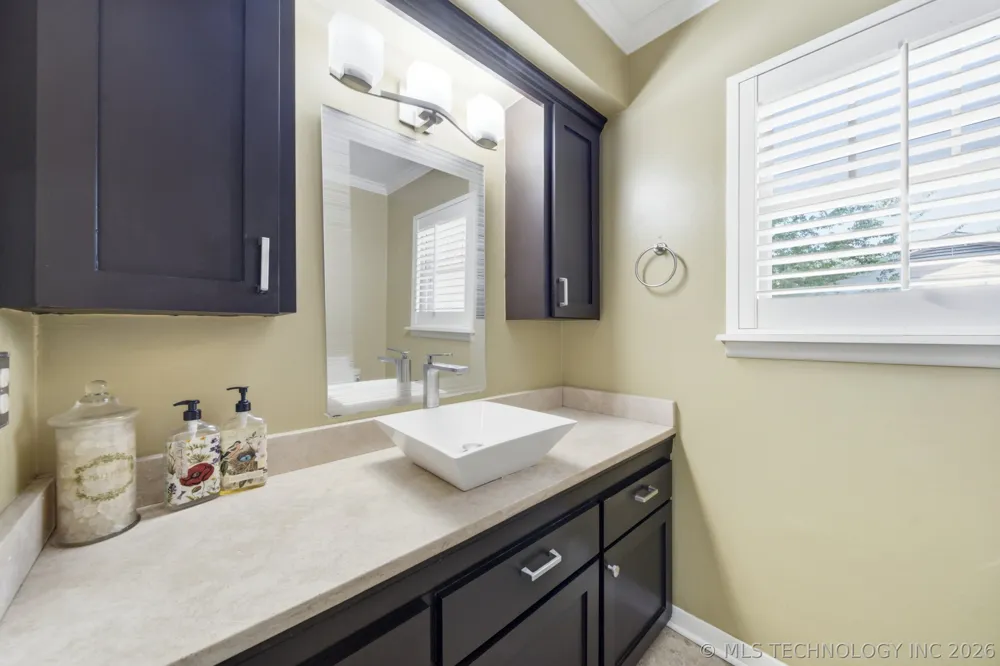 5710 E 44th Street Tulsa, OK 74135