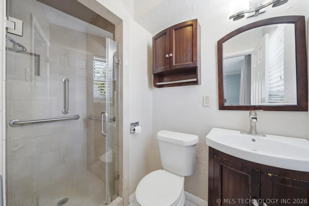 5710 E 44th Street Tulsa, OK 74135