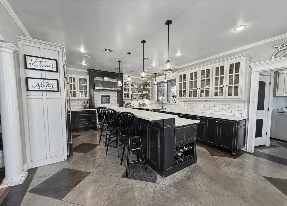 19216 W Pettit Bay Road Park Hill, OK 74451