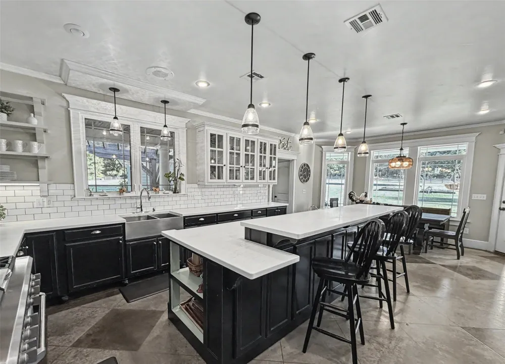 19216 W Pettit Bay Road Park Hill, OK 74451