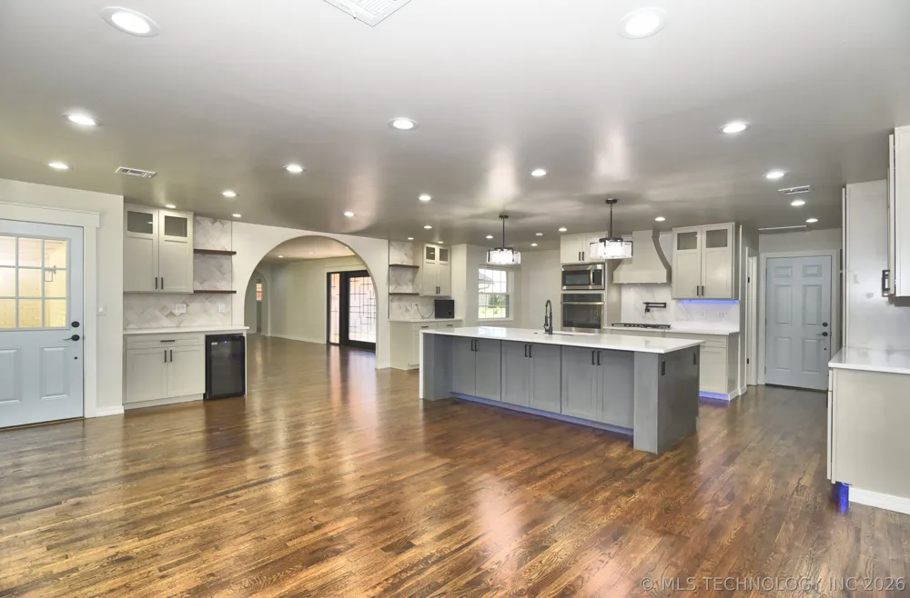 6213 E 49th Street Tulsa, OK 74135