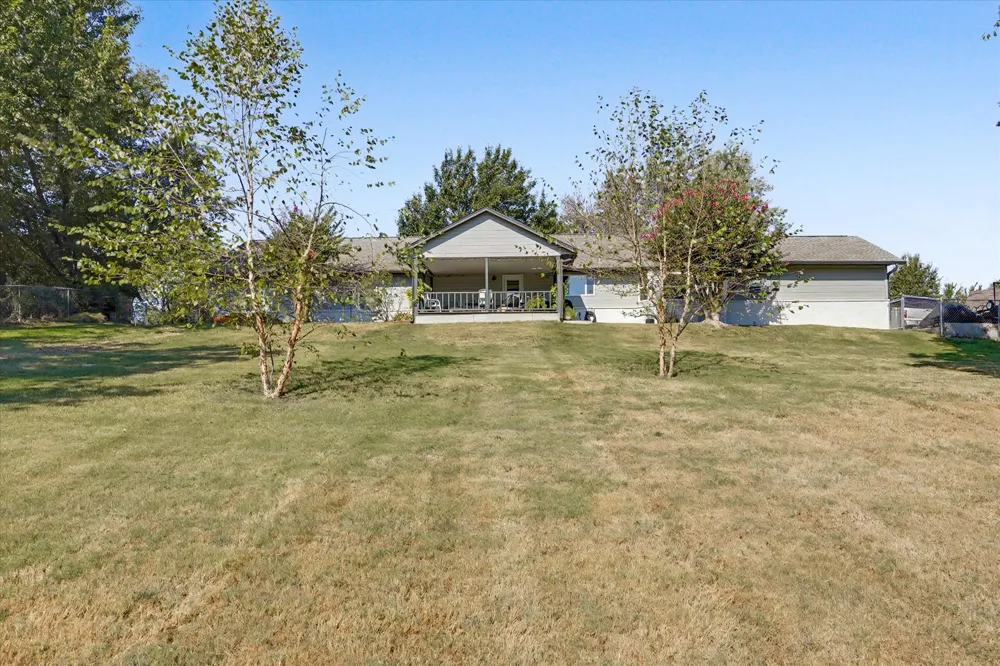 8225 Lamb Terrace Broken Arrow, OK 74014