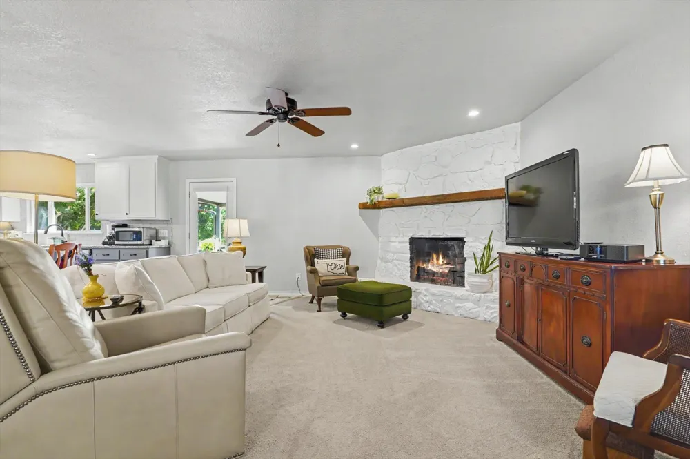8225 Lamb Terrace Broken Arrow, OK 74014