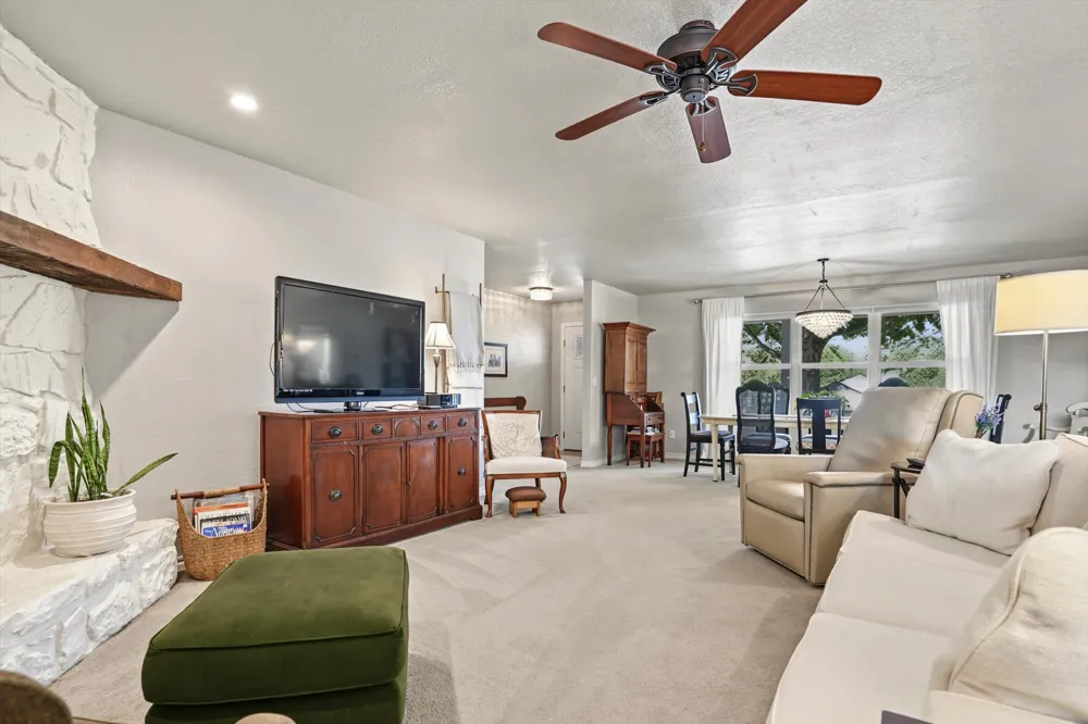 8225 Lamb Terrace Broken Arrow, OK 74014