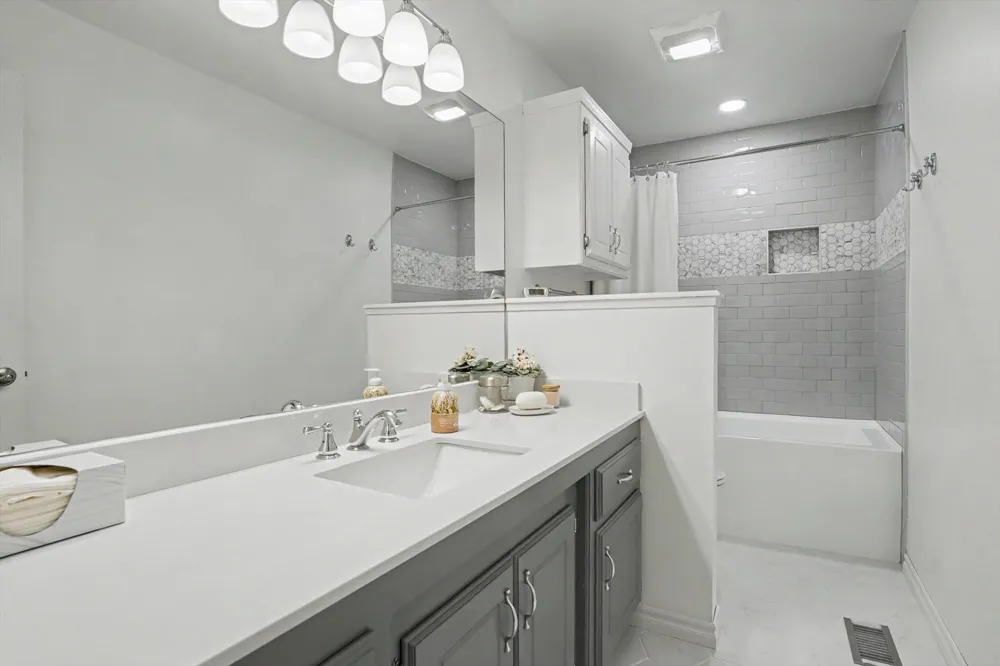 8225 Lamb Terrace Broken Arrow, OK 74014