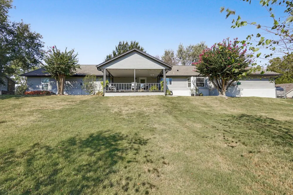 8225 Lamb Terrace Broken Arrow, OK 74014