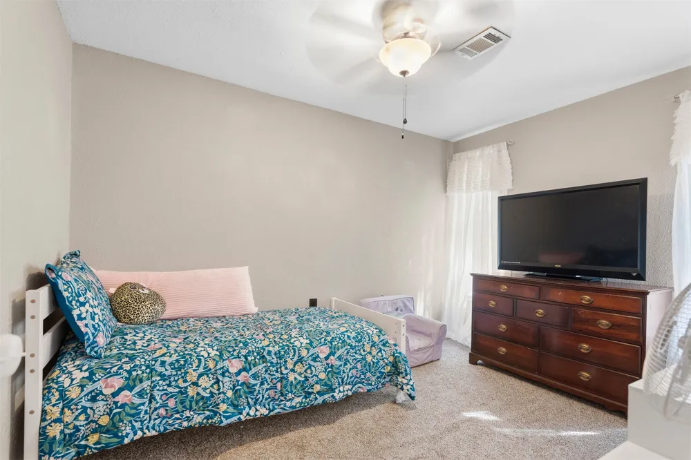 1976 Buckskin Road Ardmore, OK 73401