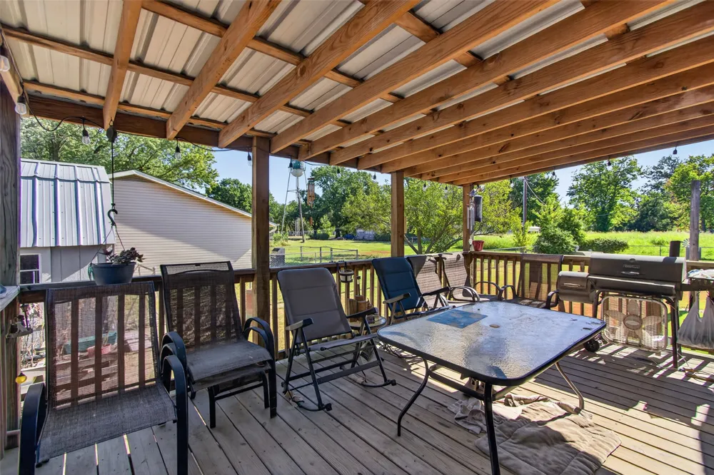 102 NE 1st Street Adair, OK 74330