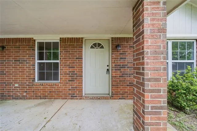 503 Quail Lake Drive Henryetta, OK 74437