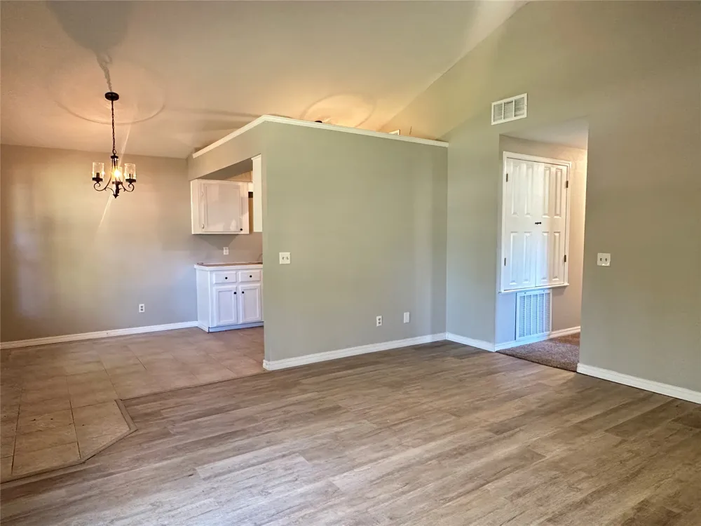 503 Quail Lake Drive Henryetta, OK 74437