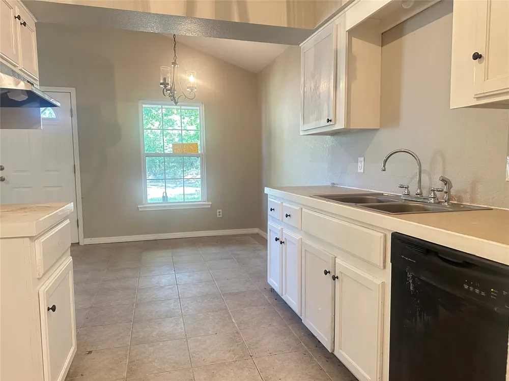 503 Quail Lake Drive Henryetta, OK 74437