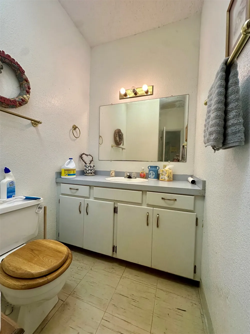 4550 Enos Road Kingston, OK 73439