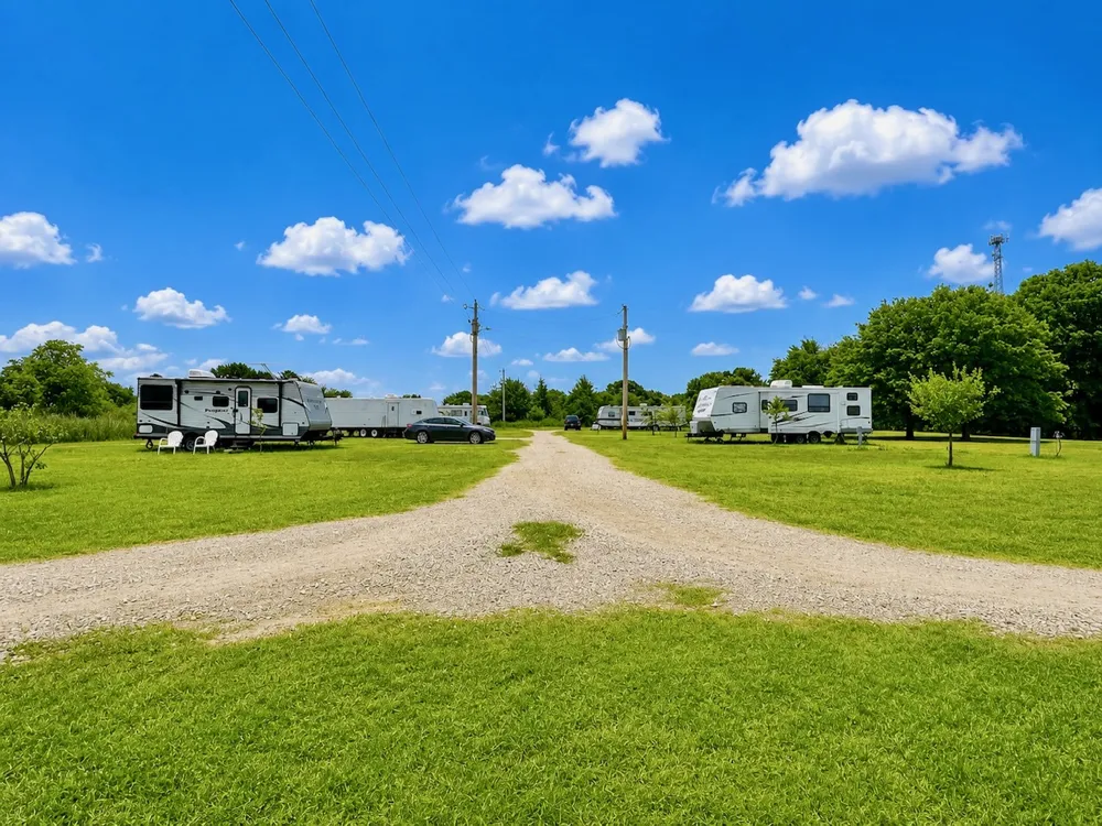 4550 Enos Road Kingston, OK 73439