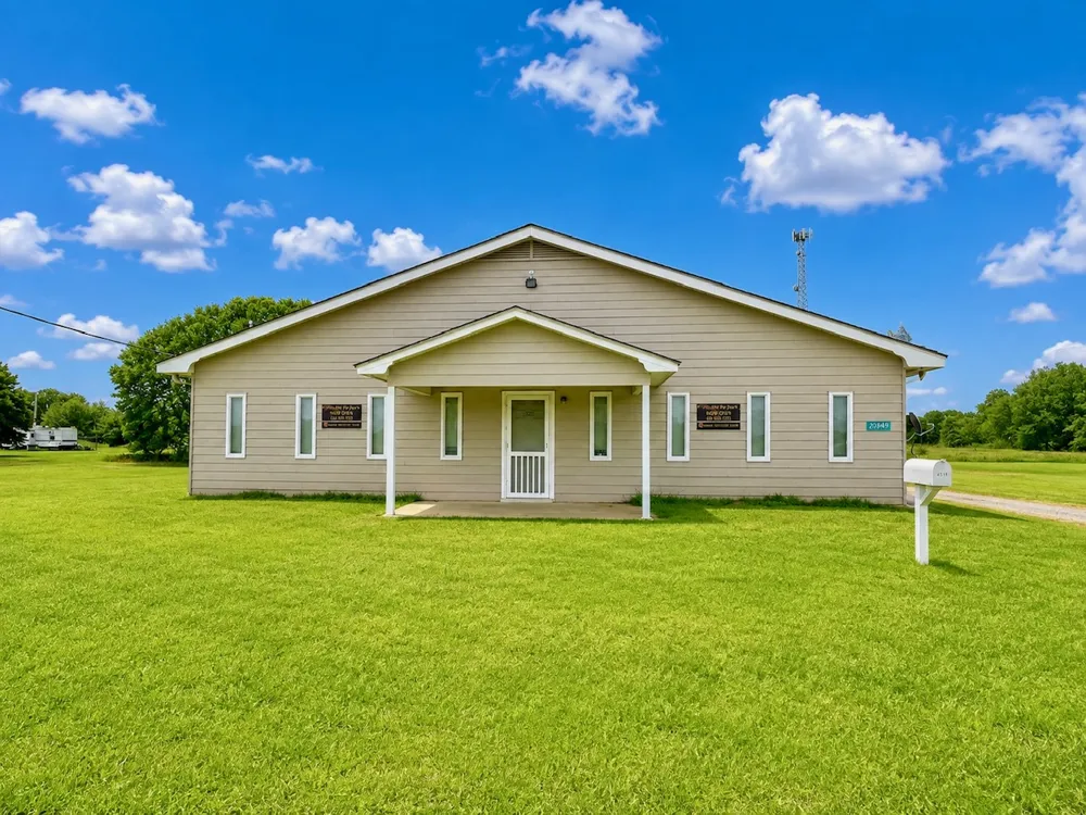 4550 Enos Road Kingston, OK 73439