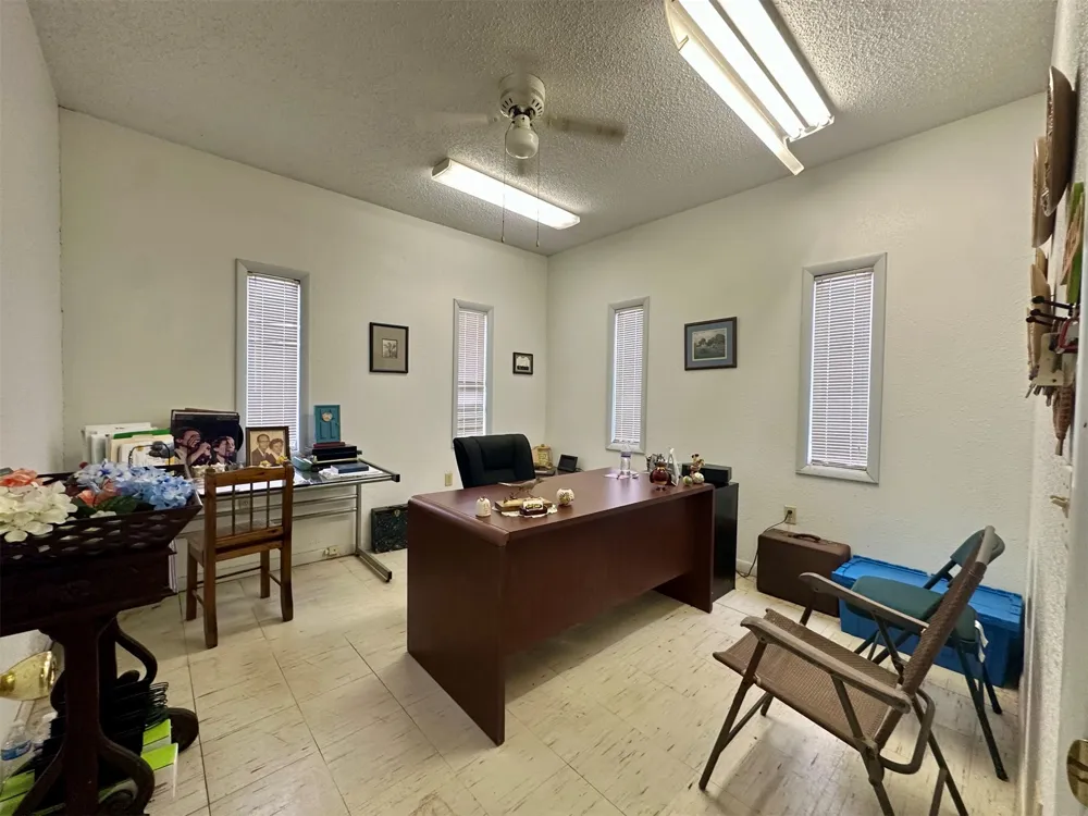 4550 Enos Road Kingston, OK 73439