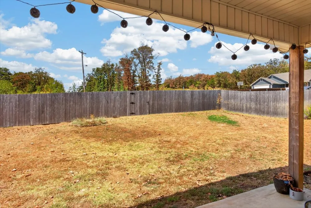32795 Webb Lane Poteau, OK 74953