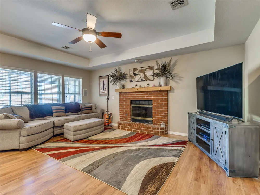 3304 W Elgin Street Broken Arrow, OK 74012