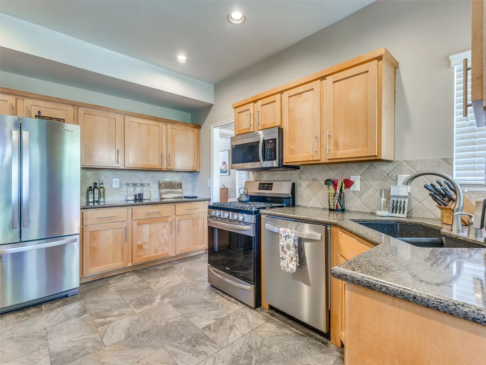3304 W Elgin Street Broken Arrow, OK 74012
