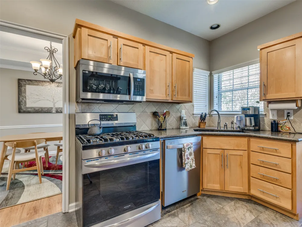 3304 W Elgin Street Broken Arrow, OK 74012