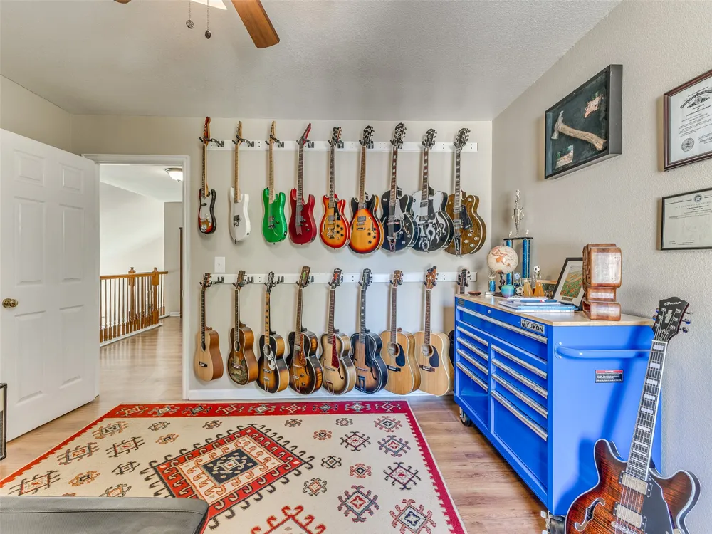 3304 W Elgin Street Broken Arrow, OK 74012
