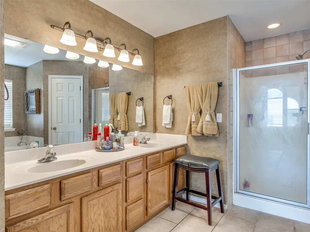 3304 W Elgin Street Broken Arrow, OK 74012
