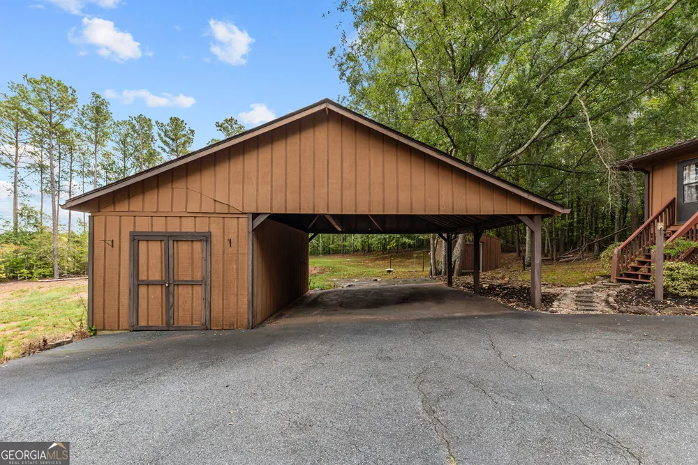 499 Double Branch RD Danielsville, GA 30633