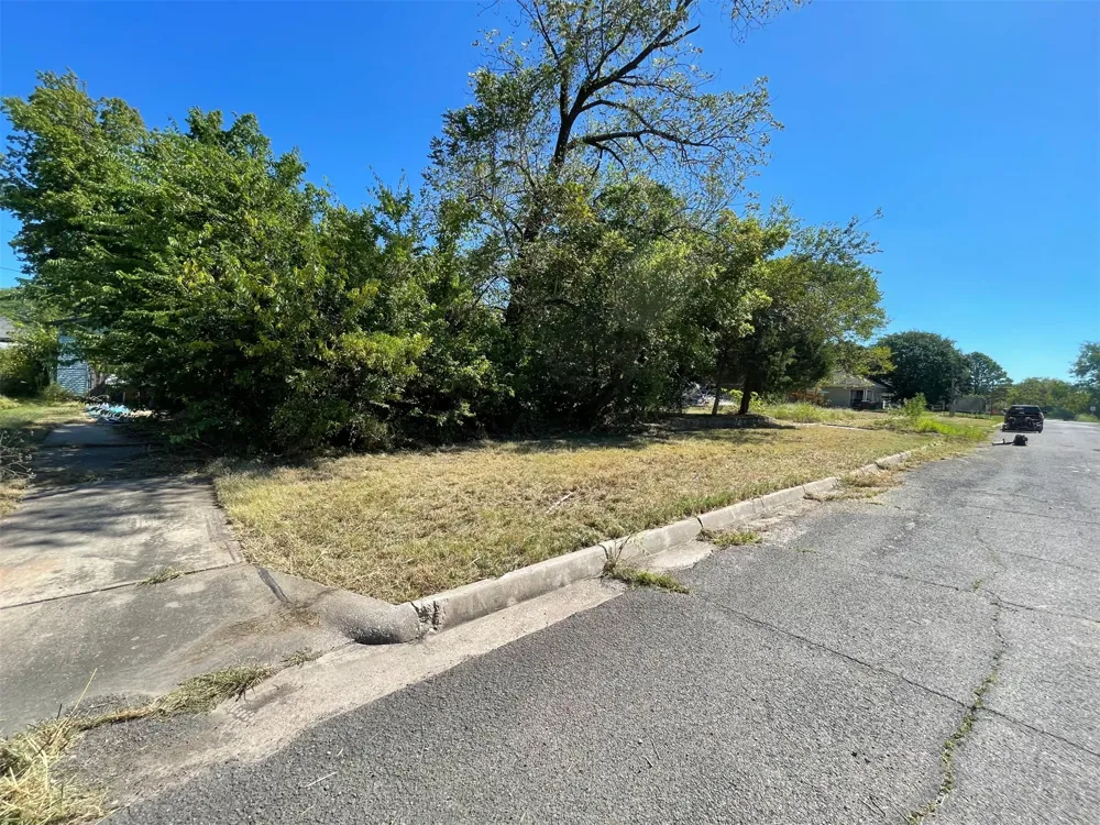 116 Geneva Muskogee, OK 74403