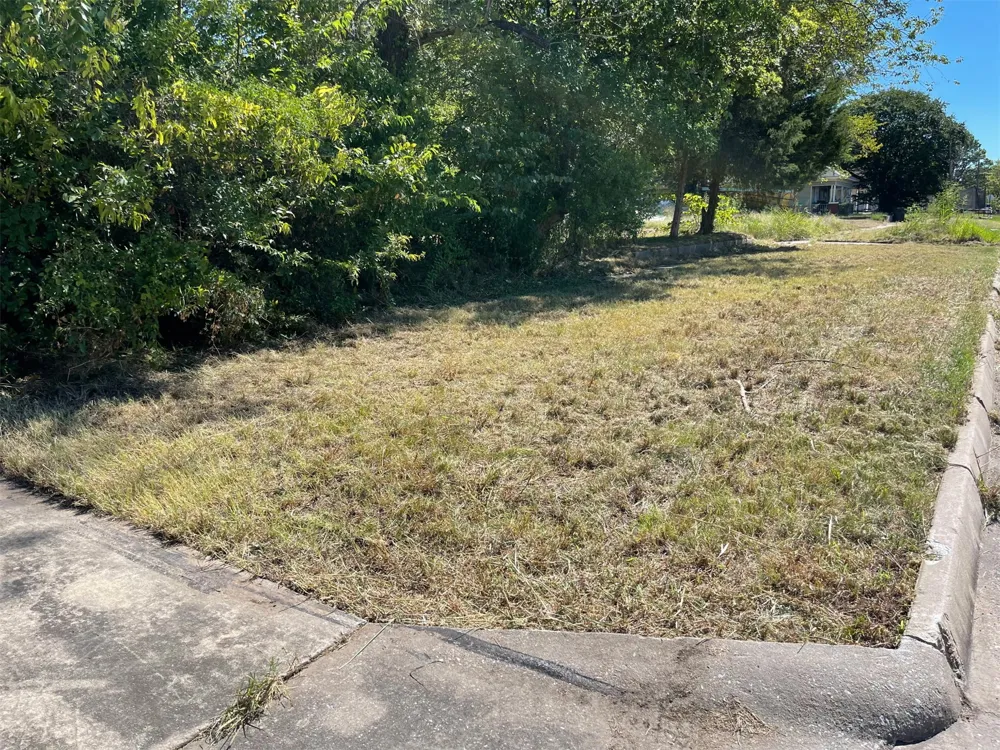 116 Geneva Muskogee, OK 74403