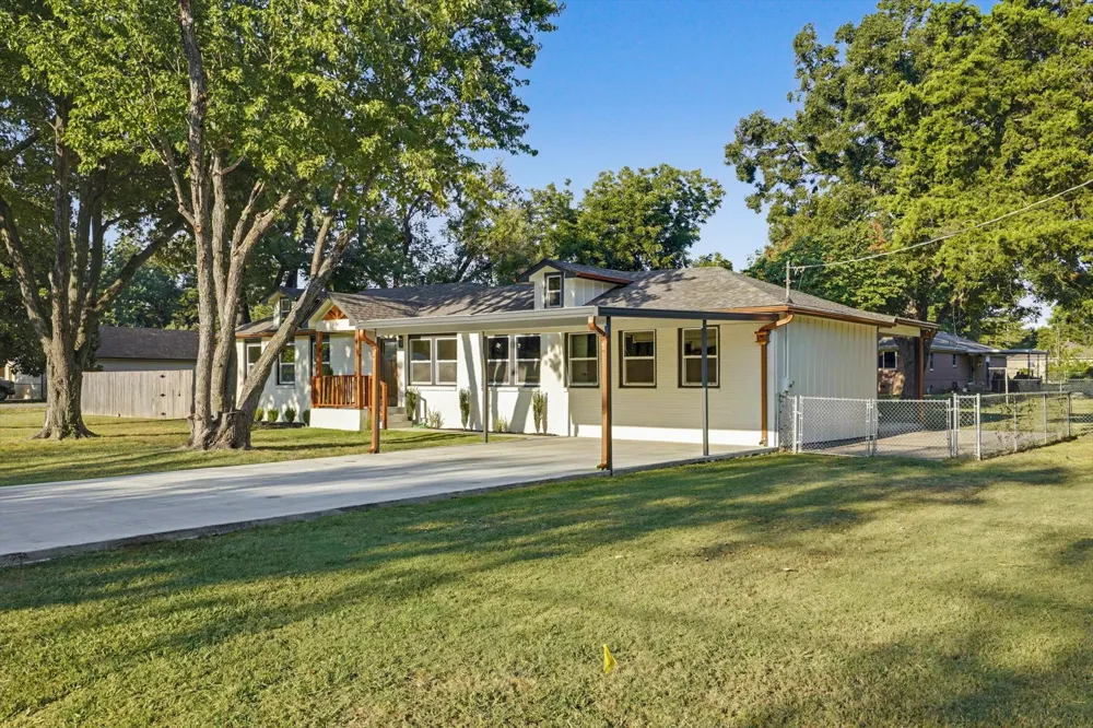 748 S 87th EastAvenue Tulsa, OK 74112