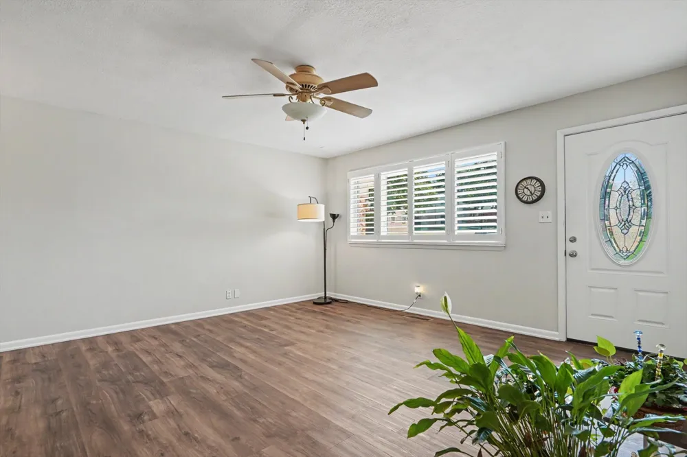 608 Woodland Drive Sand Springs, OK 74063