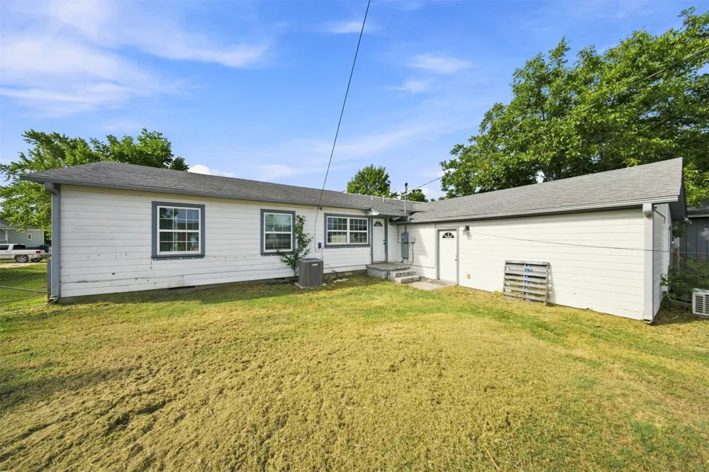 1408 E Cherry Street E Cushing, OK 74023