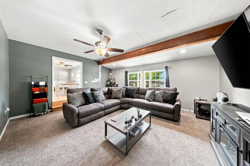 1408 E Cherry Street E Cushing, OK 74023