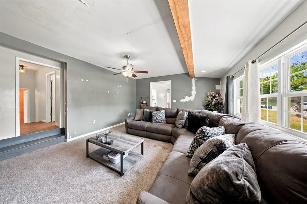 1408 E Cherry Street E Cushing, OK 74023