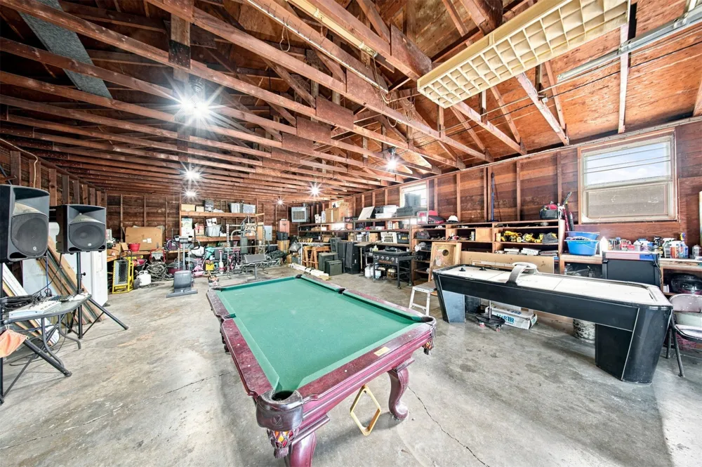 1408 E Cherry Street E Cushing, OK 74023