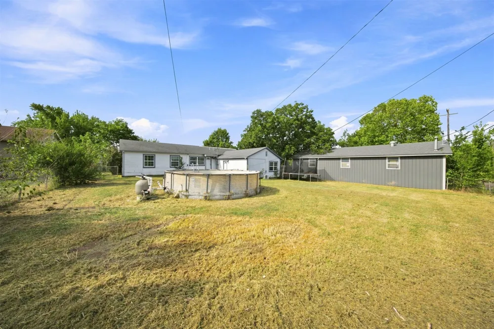 1408 E Cherry Street E Cushing, OK 74023