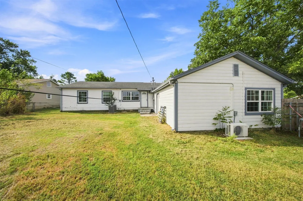 1408 E Cherry Street E Cushing, OK 74023