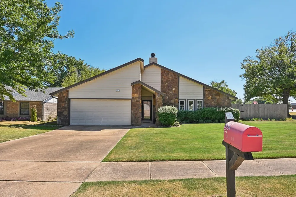 1117 W Vicksburg Place Broken Arrow, OK 74011