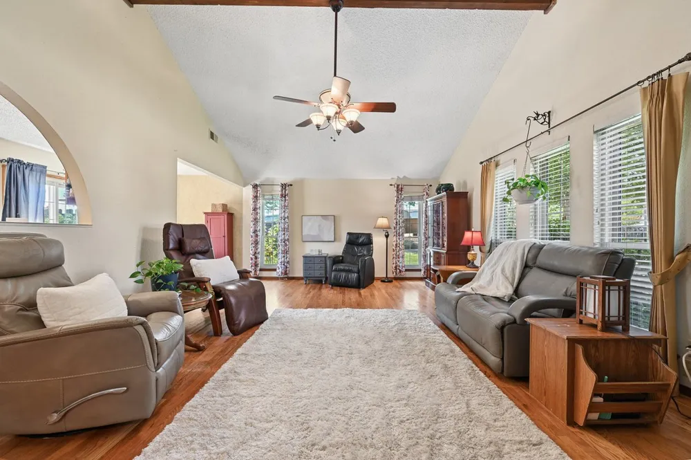 1117 W Vicksburg Place Broken Arrow, OK 74011