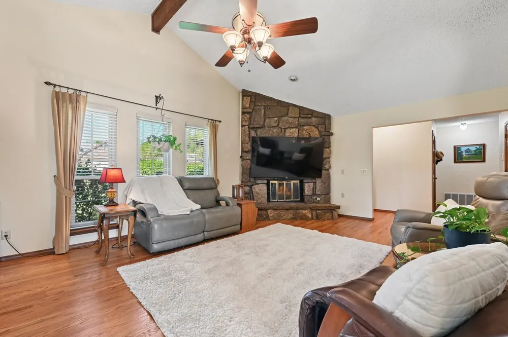 1117 W Vicksburg Place Broken Arrow, OK 74011
