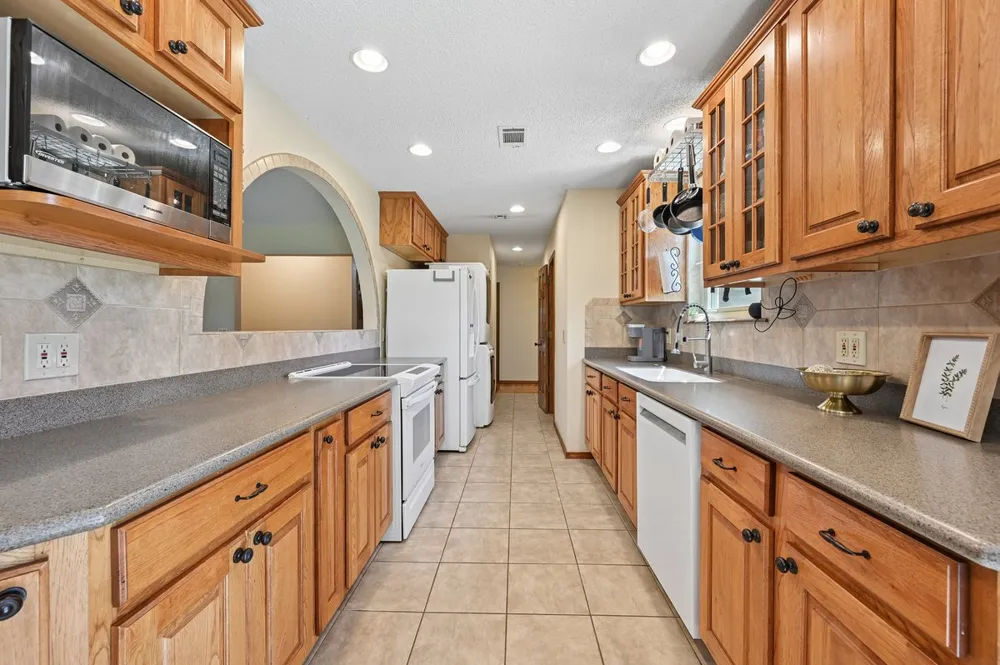 1117 W Vicksburg Place Broken Arrow, OK 74011
