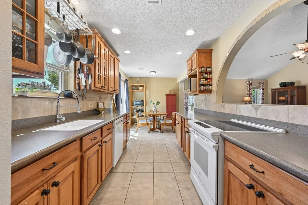 1117 W Vicksburg Place Broken Arrow, OK 74011