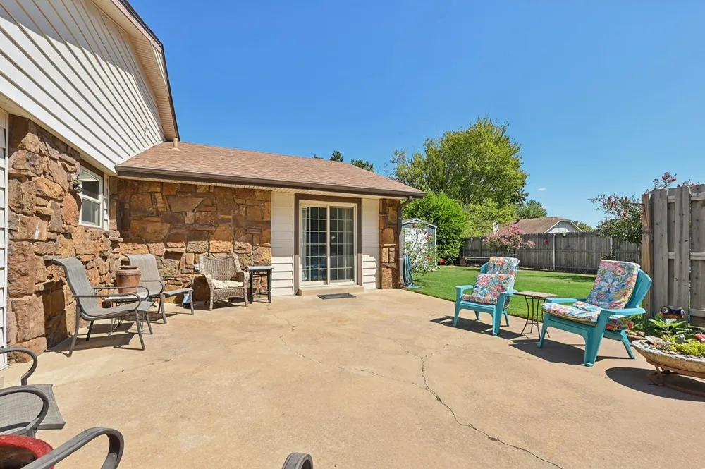 1117 W Vicksburg Place Broken Arrow, OK 74011