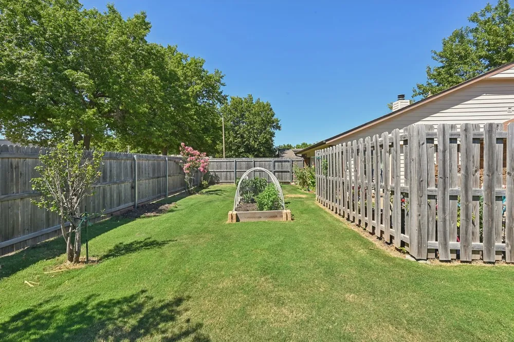 1117 W Vicksburg Place Broken Arrow, OK 74011