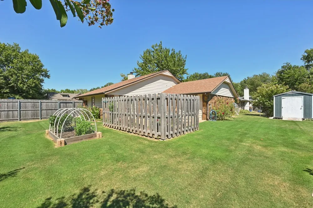 1117 W Vicksburg Place Broken Arrow, OK 74011
